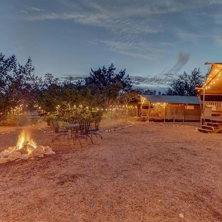 12 Fires Luxury Glamping With Heating #5 Otel Johnson City Dış mekan fotoğraf