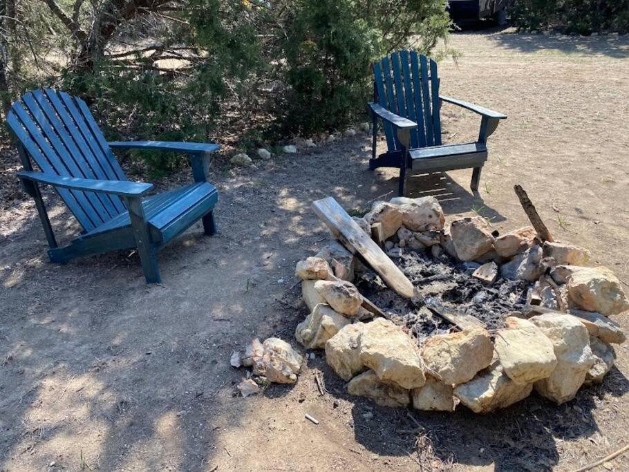 12 Fires Luxury Glamping With Heating #5 Otel Johnson City Dış mekan fotoğraf